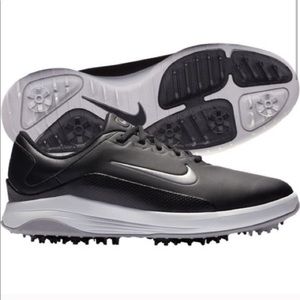 Nike Golf Shoes NWOT
